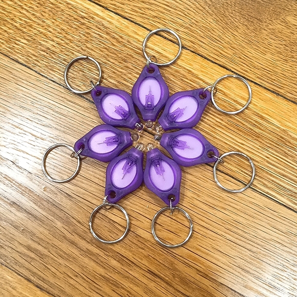 UV Light Keychains - Picture 1 of 2